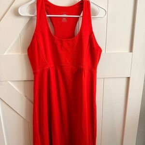 North Face Dress Red Medium Sporty Athleisure Athletic